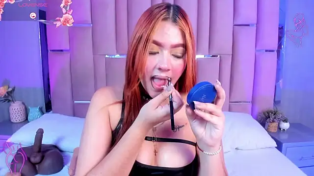 Saory     online show from April 2026 11:17:02 PM