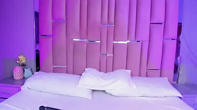 Saory     online show from May 2026 12:32:02 AM