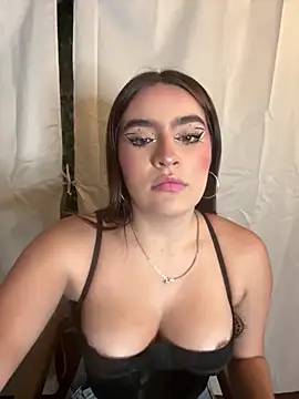 Issa pinkk online show from March 2026 01:19:01 AM