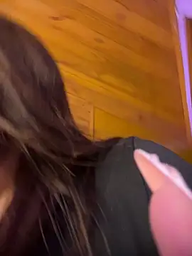 Issa pinkk online show from March 2026 09:26:01 PM