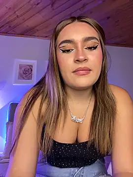 Issa pinkk online show from April 2026 09:10:01 PM