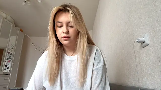 WonderedFlair online show from March 2026 09:19:01 AM