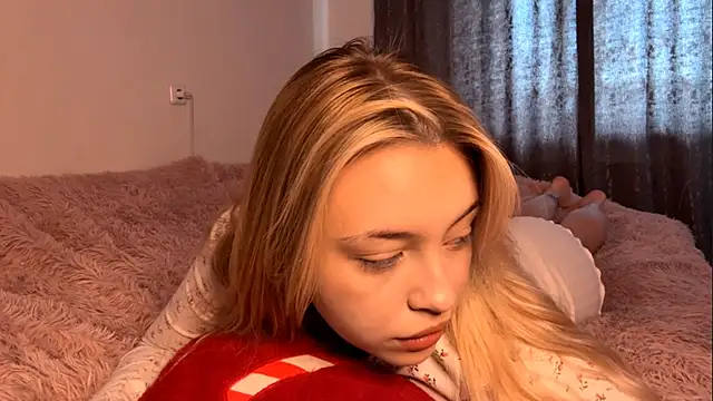 WonderedFlair online show from April 2026 07:36:02 AM