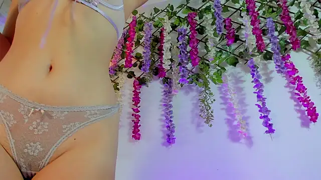 Petite Artemis online show from March 2026 02:30:01 PM