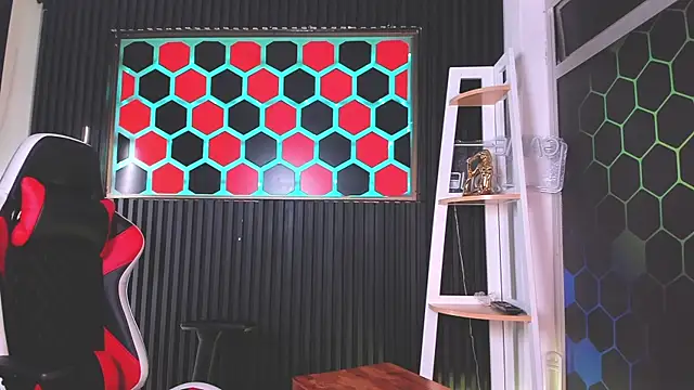 Snapshot of Cristopher_Wild chatting on June 2026 08:47:01 PM Cristopher Wild online show from June 2026 08:47:01 PM