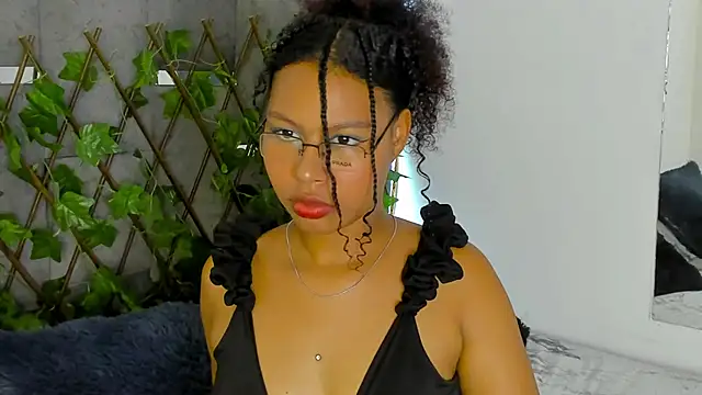 tatianasquirthot online show from March 2026 07:12:02 PM