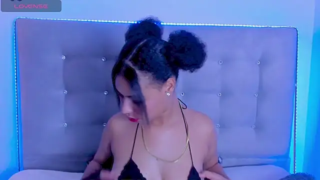 Snapshot of tatianasquirthot chatting on June 2026 07:07:01 PM tatianasquirthot online show from June 2026 07:07:01 PM