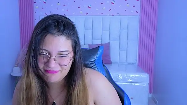 lucero s1 online show from June 2026 06:52:02 AM