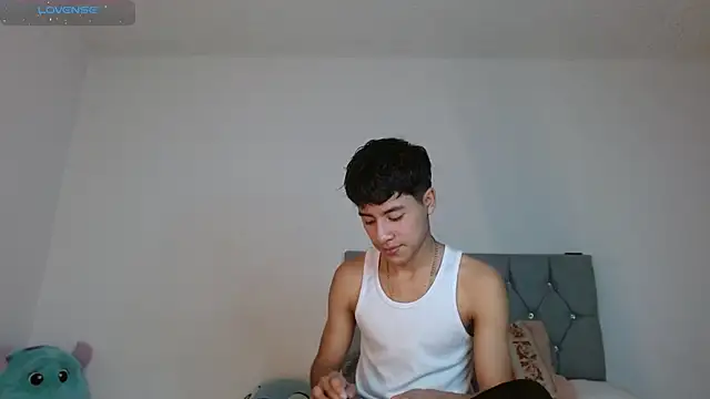 Snapshot of Sebas_fire4 chatting on May 2026 02:47:01 PM Sebas fire4 online show from May 2026 02:47:01 PM