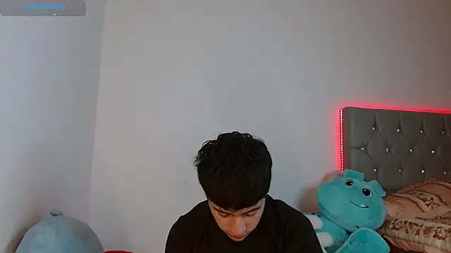 Sebas fire4 online show from April 2026 06:58:01 PM