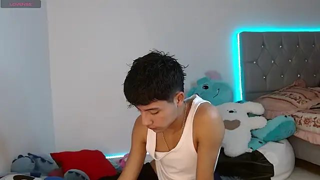 Sebas fire4 online show from April 2026 09:48:02 PM