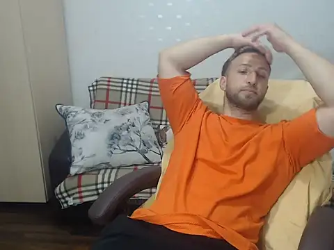 BlondEagleMuscle online show from June 2026 07:37:02 PM