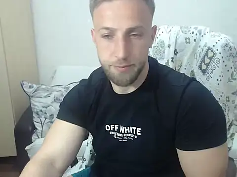 BlondEagleMuscle online show from May 2026 08:03:01 PM
