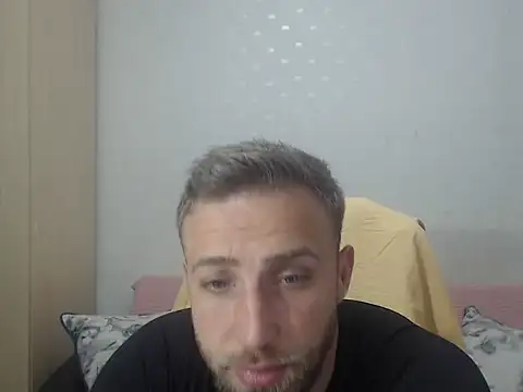 Snapshot of BlondEagleMuscle chatting on April 2026 08:39:01 PM BlondEagleMuscle online show from April 2026 08:39:01 PM