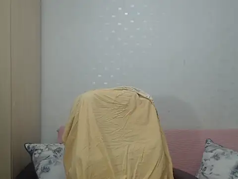 Snapshot of BlondEagleMuscle chatting on March 2026 09:17:02 PM BlondEagleMuscle online show from March 2026 09:17:02 PM