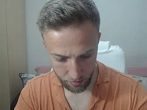 BlondEagleMuscle online show from May 2026 07:28:02 PM