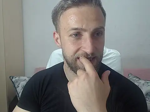 BlondEagleMuscle online show from May 2026 09:54:01 PM