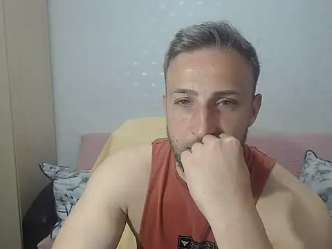BlondEagleMuscle online show from May 2026 06:28:01 PM