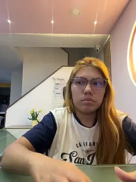 Lia Sterling online show from March 2026 12:22:02 AM