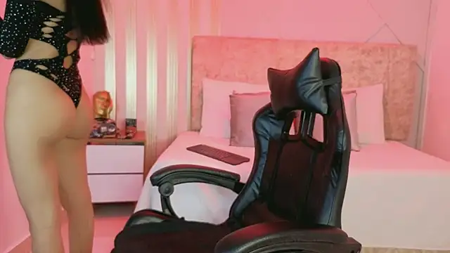 j belle  online show from March 2026 01:04:02 PM