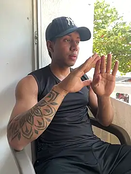 Paulcreewx online show from March 2026 10:21:01 PM