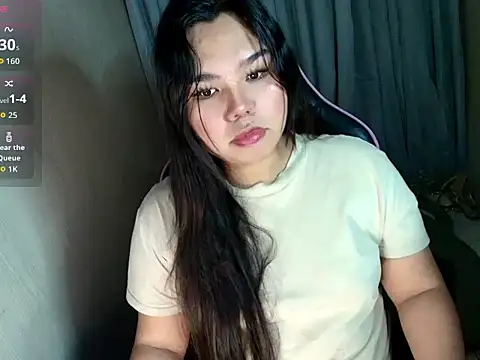 Snapshot of urasian_prettyrica chatting on June 2026 04:32:01 AM urasian prettyrica online show from June 2026 04:32:01 AM