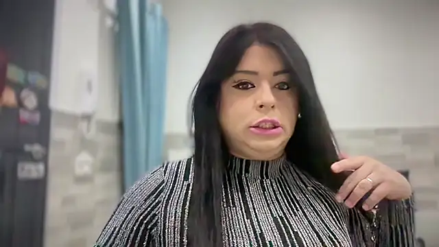 giaduzza online show from April 2026 10:01:02 PM