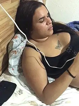 Gabrielaparaiso online show from May 2026 11:41:01 PM