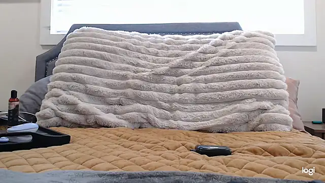 SecretsNextDoor online show from March 2026 04:53:01 PM