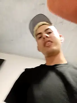 3hornys-straights online show from March 2026 04:18:02 AM