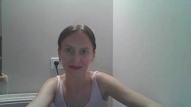 Snapshot of AnnaTight chatting on August 2026 08:28:02 PM AnnaTight online show from August 2026 08:28:02 PM
