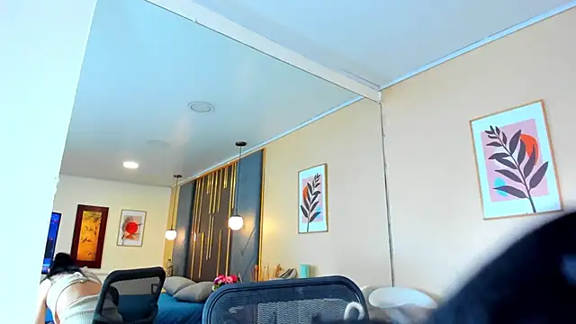 SofiiMontes online show from March 2026 12:05:01 PM