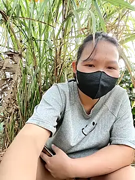 Tini-mimi online show from April 2026 12:59:02 AM