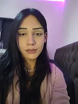 Snapshot of isabeladecaria chatting on July 2026 07:05:02 AM isabeladecaria online show from July 2026 07:05:02 AM