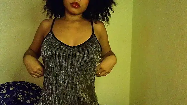 Larita curly online show from April 2026 08:59:02 PM