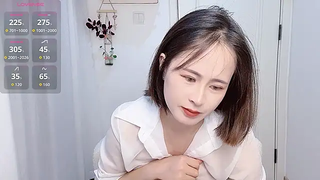 Snapshot of Xiaoyu-99 chatting on June 2026 03:57:01 PM Xiaoyu-99 online show from June 2026 03:57:01 PM