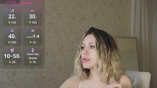  amymoore  online show from April 2026 01:24:02 AM