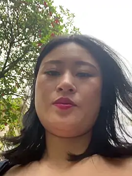 Yolanda9 online show from April 2026 01:56:02 AM