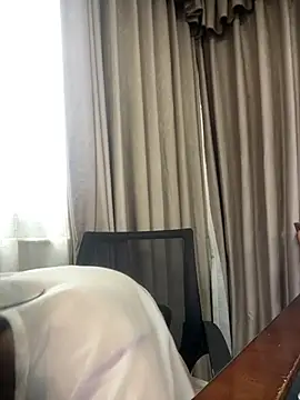 Yolanda9 online show from April 2026 01:21:01 AM