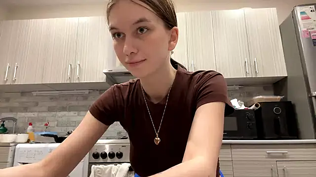 LaraDraggoo online show from March 2026 07:26:02 PM