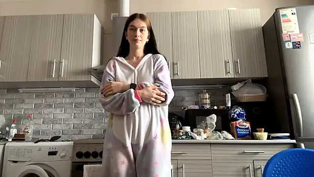 LaraDraggoo online show from March 2026 07:15:01 AM