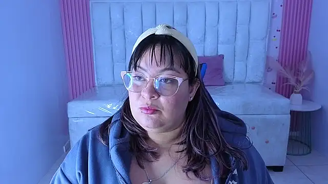 Astrid1 s online show from March 2026 03:22:01 AM