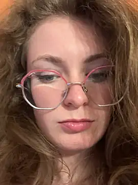 Hii Adel online show from March 2026 08:32:01 PM