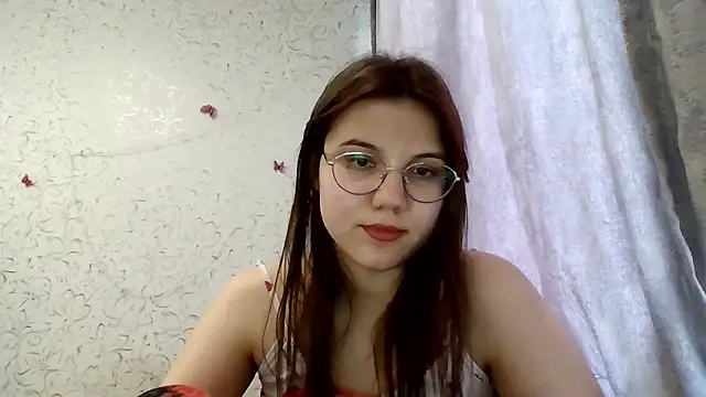 Aurora Breeze online show from April 2026 11:47:01 AM