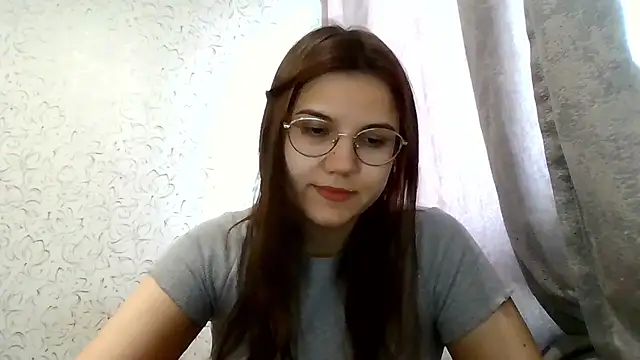 Aurora Breeze online show from June 2026 09:40:01 AM