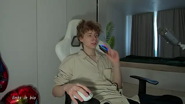 Wawesuc online show from April 2026 06:37:02 AM