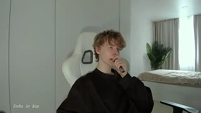 Wawesuc online show from March 2026 06:04:01 AM