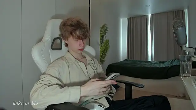 Wawesuc online show from April 2026 07:37:01 AM