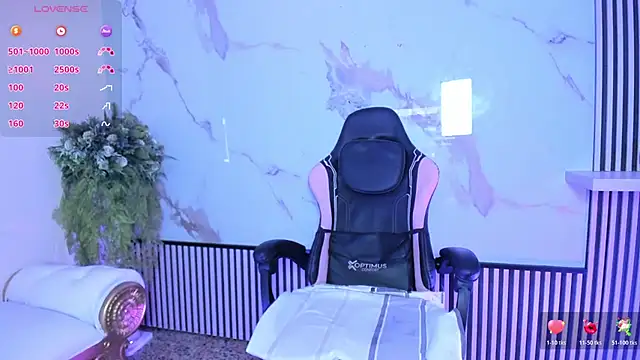 Gigi cutte  online show from April 2026 12:12:01 PM