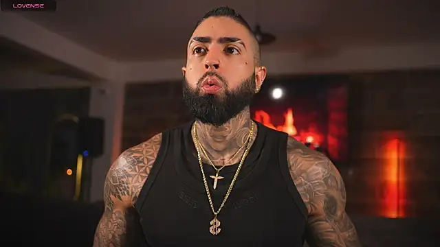 Snapshot of Eros_Dark_ chatting on April 2026 10:05:02 PM Eros Dark online show from April 2026 10:05:02 PM